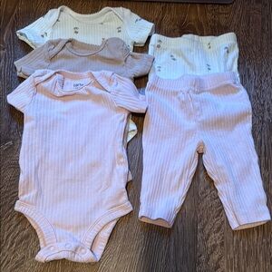 Carter's Lightly worn Ribbed Baby Bodysuit and Pants Set - Pink, Cream, Tan